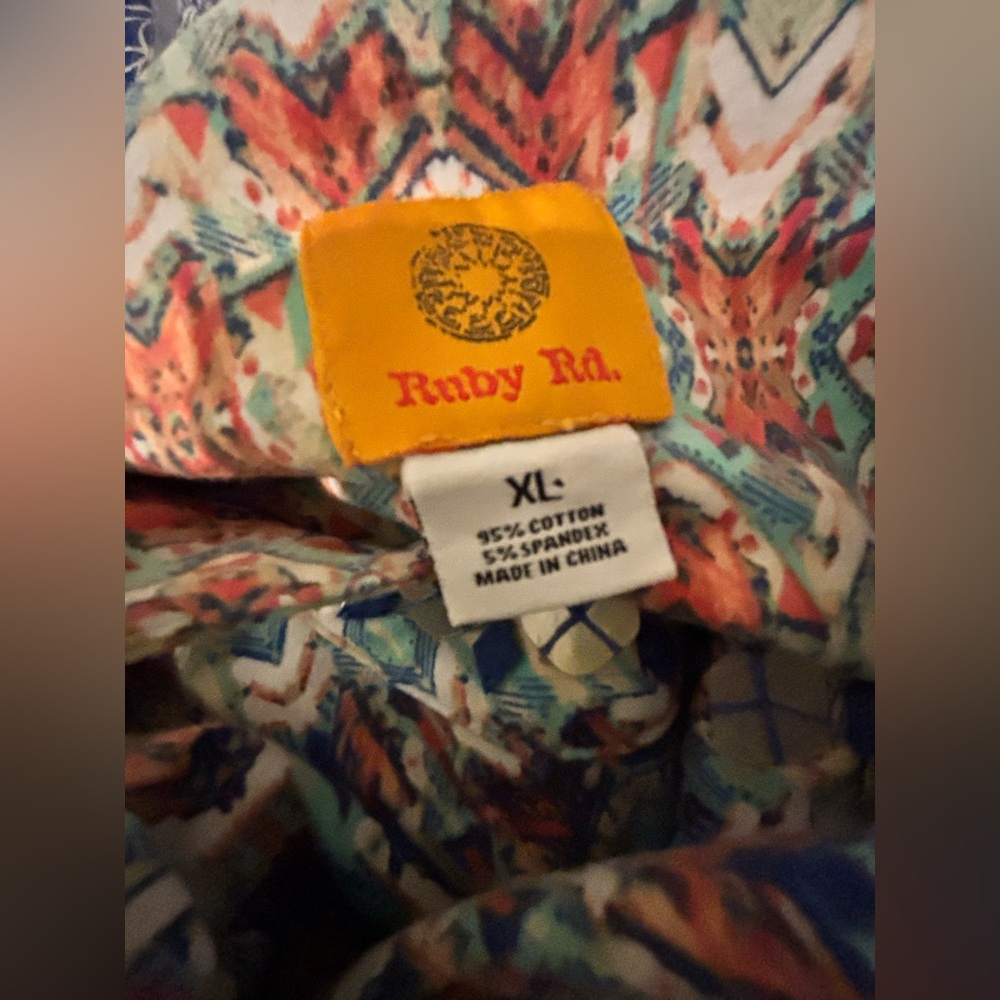 Ruby Rd. Multicolor Geometric Short Sleeve Top - Picture 6 of 7